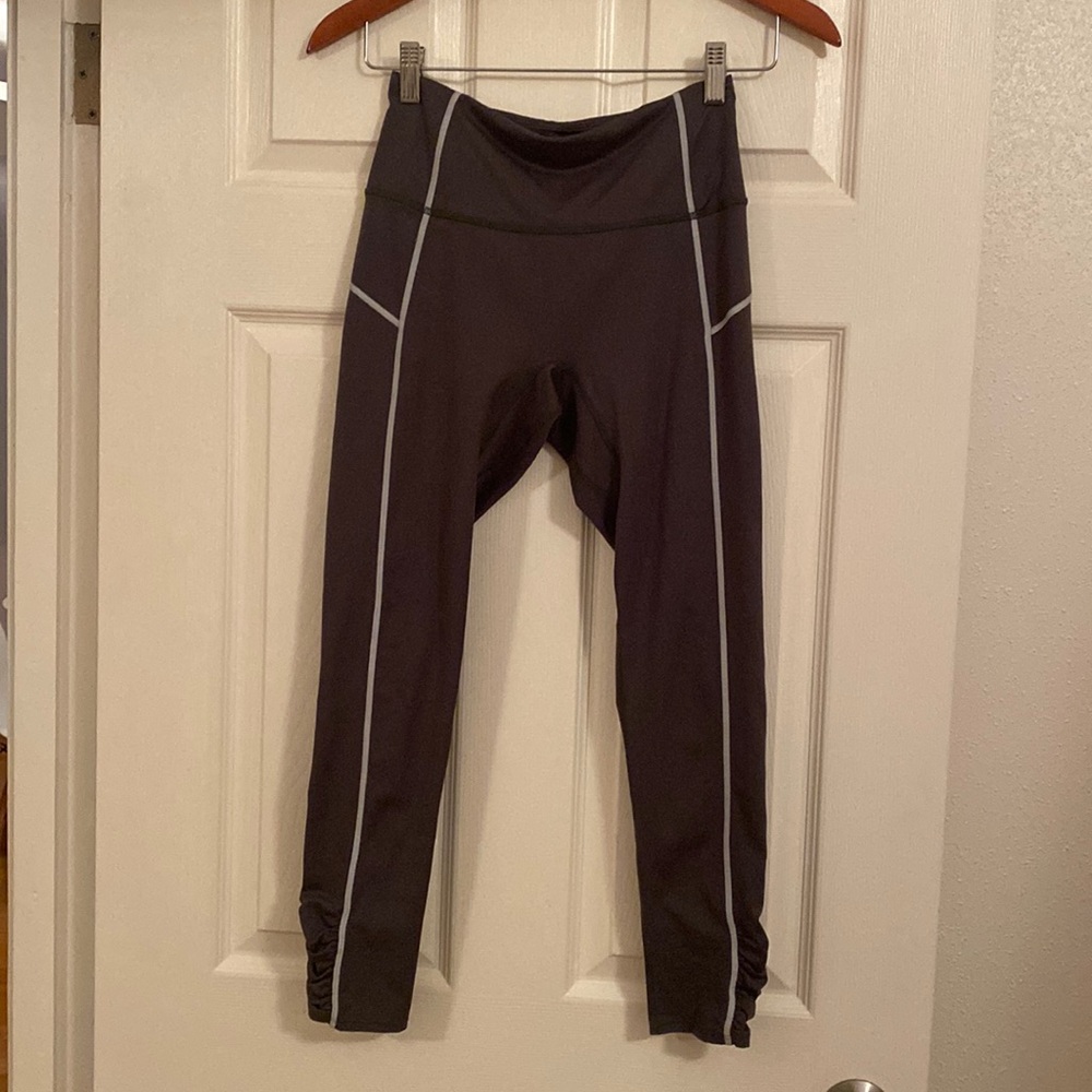 FREE PEOPLE X MOVEMENT You’re A Peach Legging. Size Small!